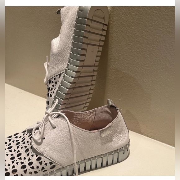 Django & Juliette DJ Hessie white leather cutout sneakers 39 - Picture 3 of 6